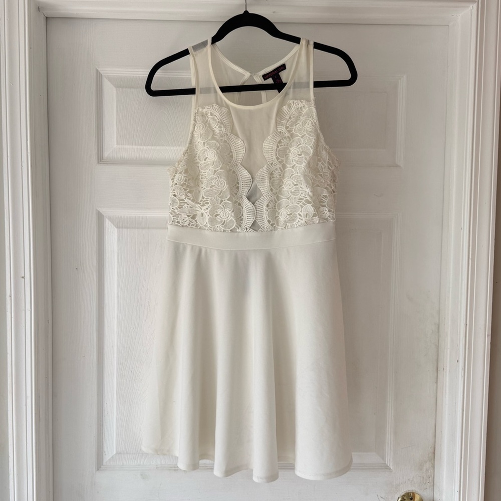 Material Girl sheath dress White floral lace sheer size L